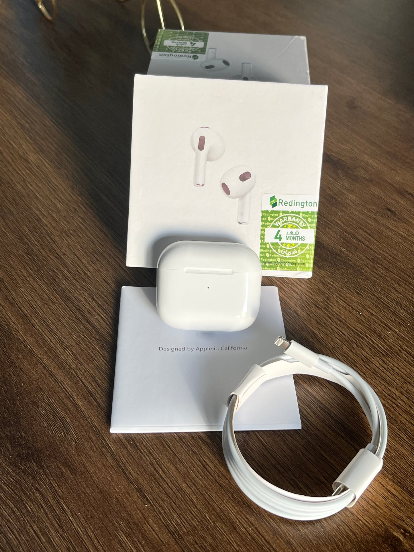 نسخة Apple AirPods 3
